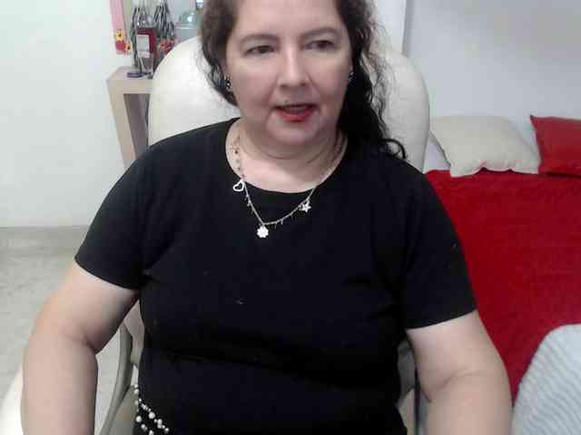 leonela-68 webcam