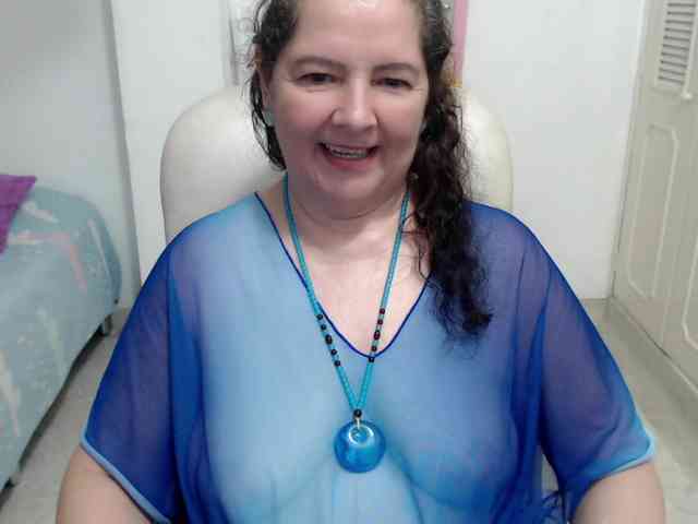 leonela-68