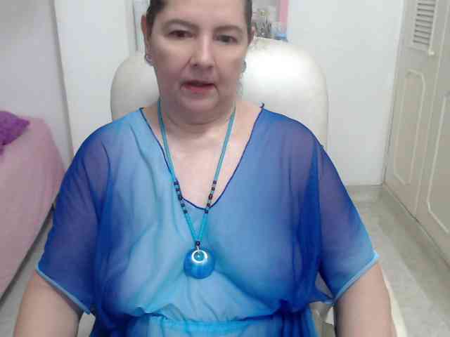 leonela-68 webcam