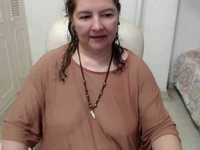 leonela-68 webcam