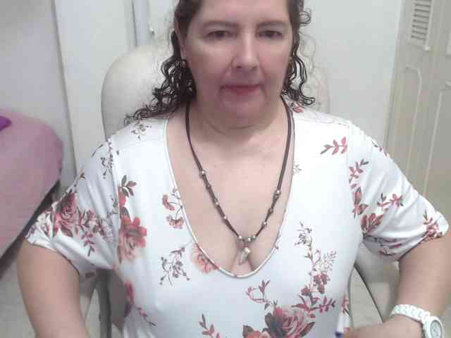 leonela-68 webcam