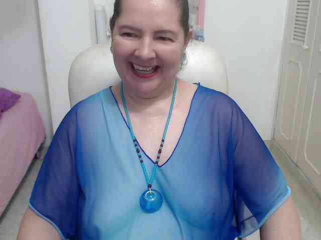 leonela-68 webcam