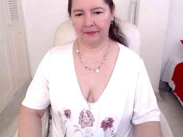 leonela-68 webcam