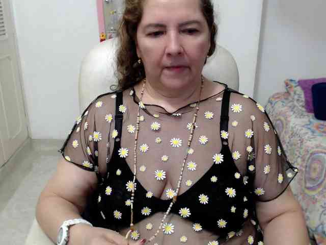 leonela-68 webcam