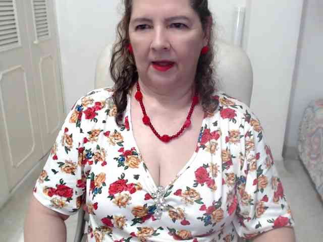 leonela-68 webcam