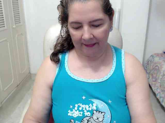 leonela-68 webcam