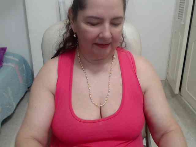 leonela-68 webcam
