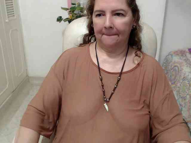 leonela-68 webcam