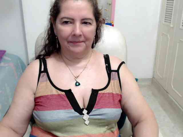 leonela-68 webcam