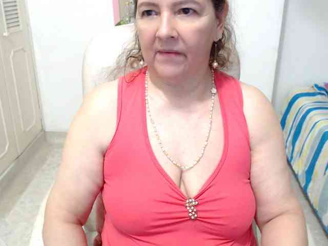 leonela-68 webcam