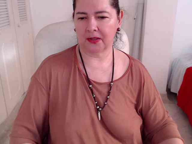 leonela-68 webcam
