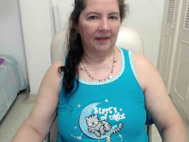 leonela-68 webcam