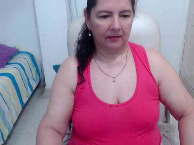 leonela-68 webcam