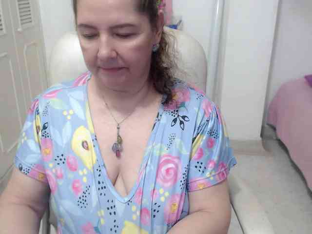 leonela-68 webcam