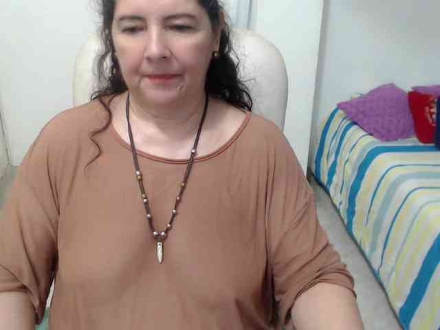 leonela-68 webcam