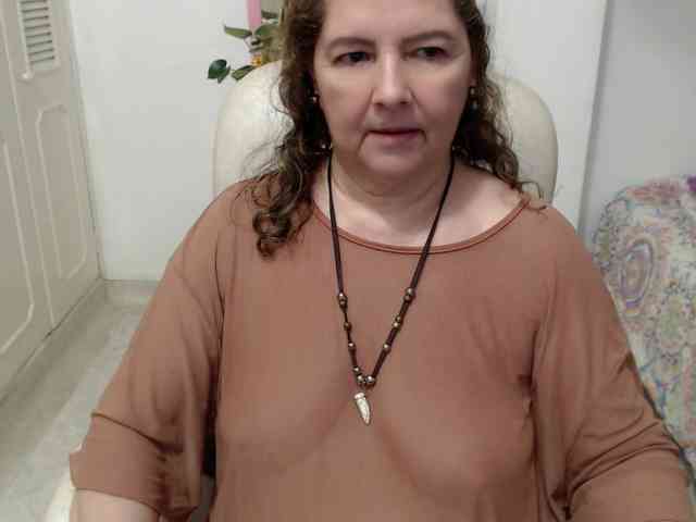 leonela-68 webcam