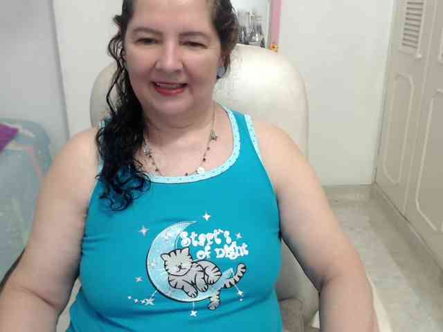 leonela-68 webcam