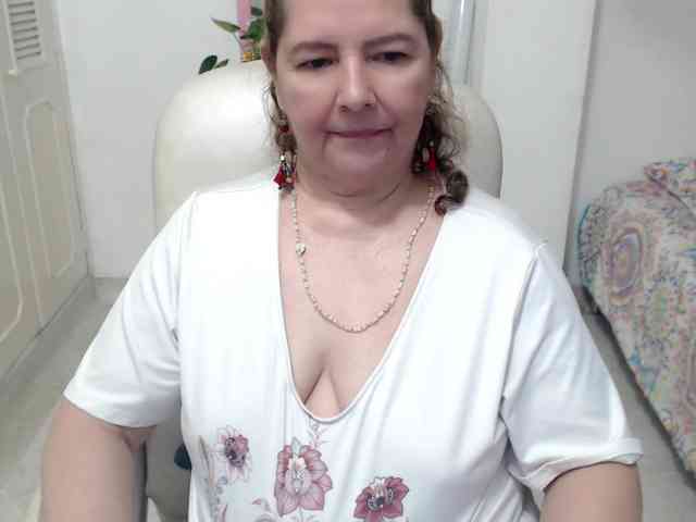 leonela-68 webcam