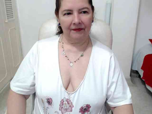 leonela-68 webcam