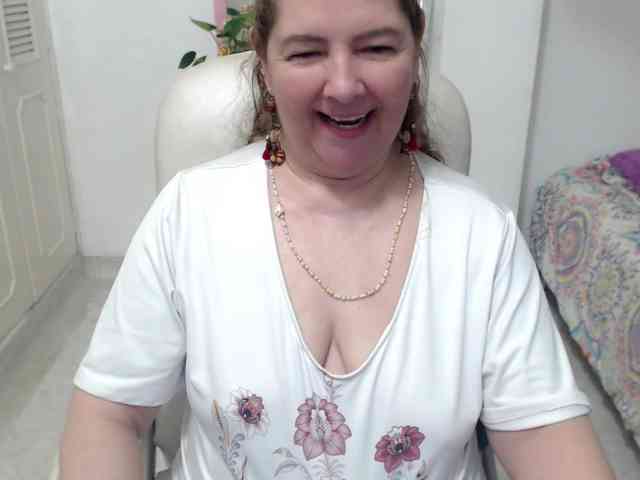 leonela-68 webcam