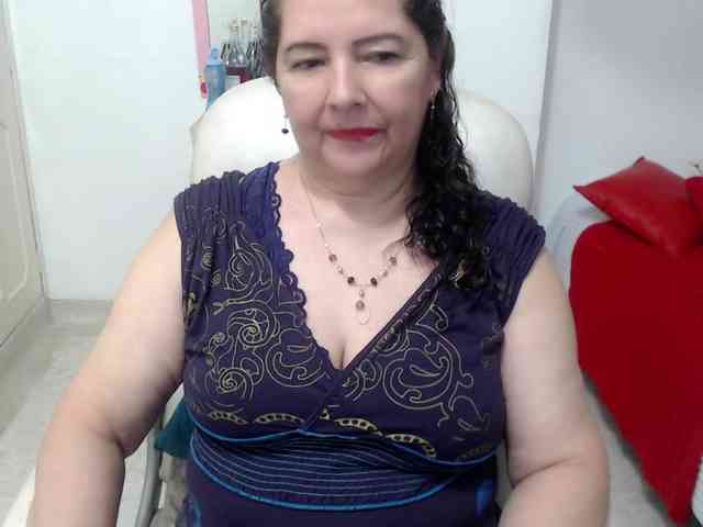 leonela-68