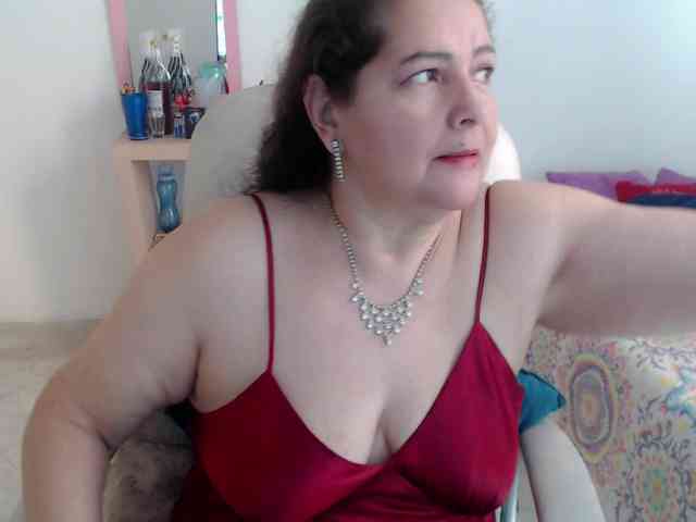 leonela-68