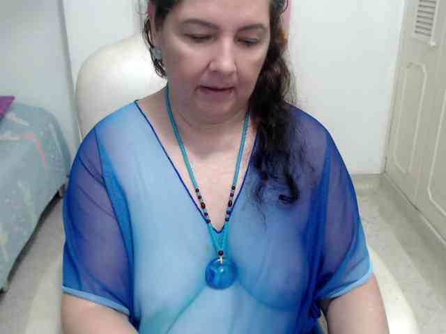leonela-68 webcam