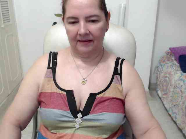 leonela-68 webcam