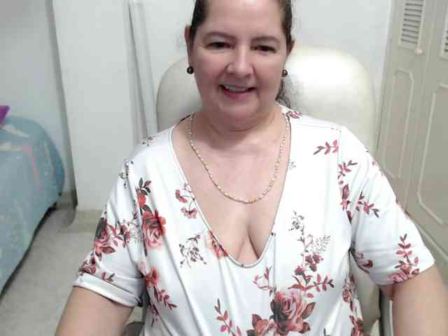 leonela-68 webcam