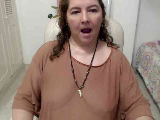 leonela-68 webcam