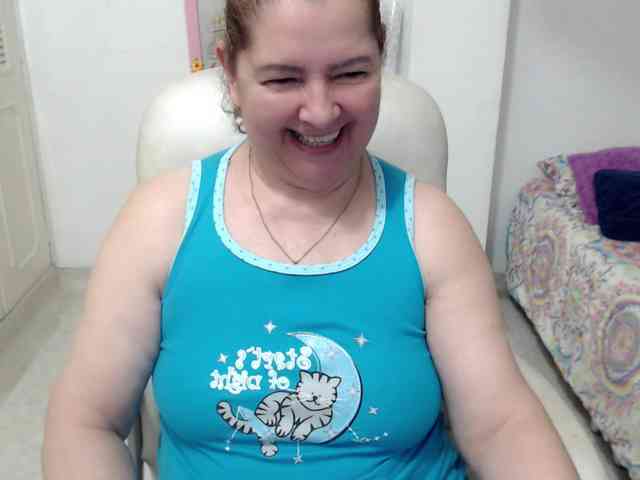 leonela-68 webcam