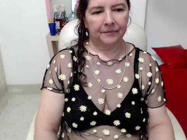 leonela-68 webcam