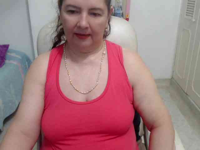 leonela-68