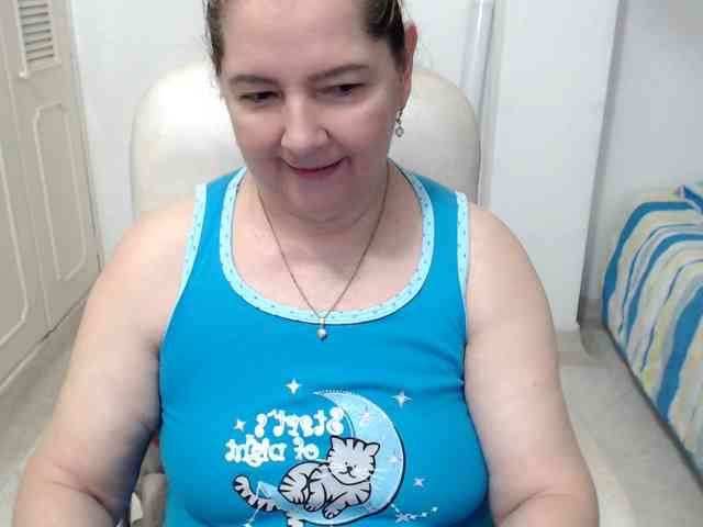 leonela-68 webcam
