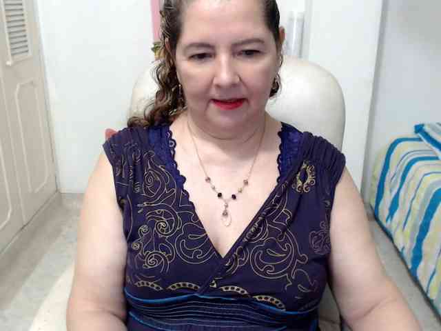 leonela-68 webcam