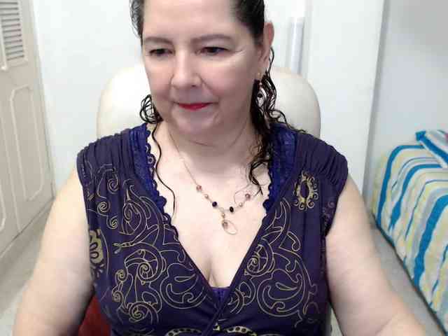 leonela-68