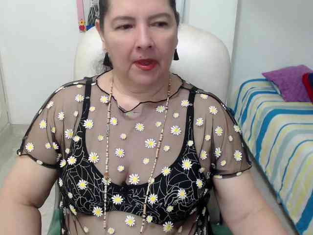 leonela-68 webcam