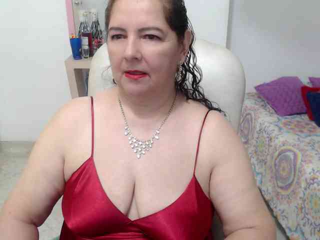 leonela-68 webcam