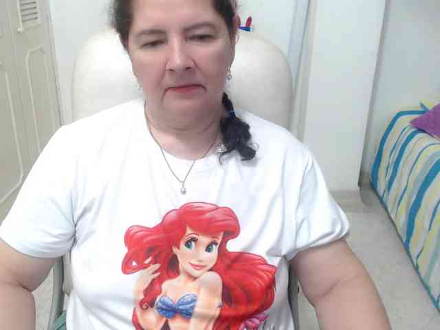 leonela-68