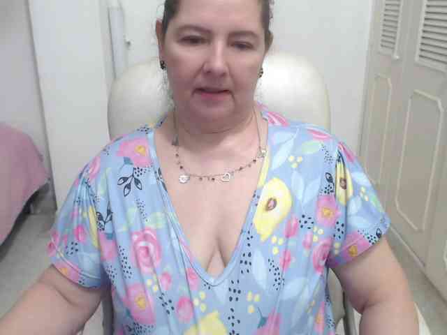 leonela-68 webcam