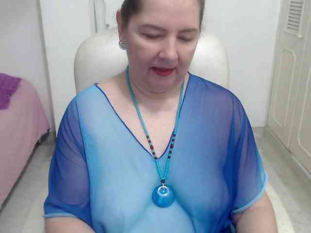 leonela-68 webcam