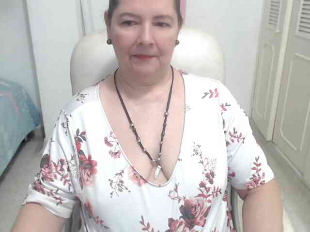 leonela-68 webcam