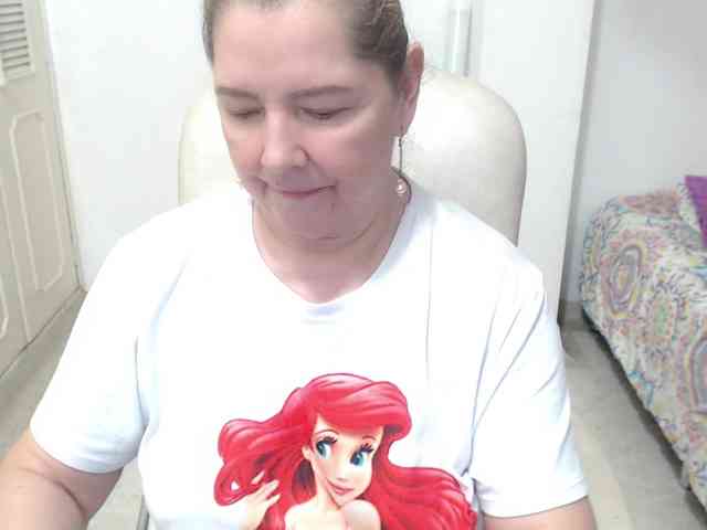 leonela-68 webcam