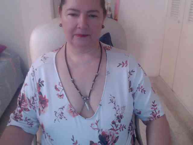 leonela-68 webcam