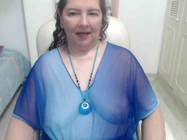 leonela-68 webcam
