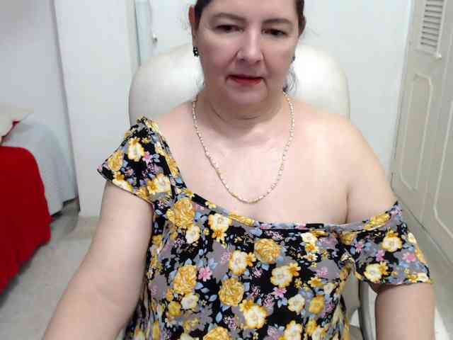 leonela-68