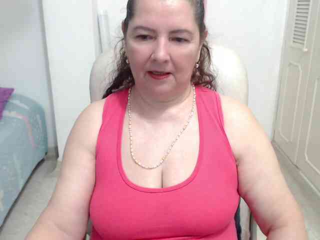 leonela-68 webcam