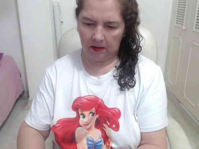 leonela-68 webcam
