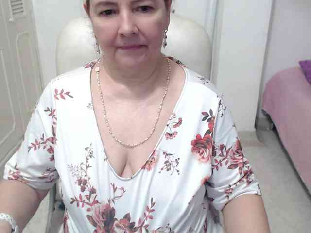 leonela-68