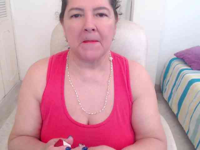leonela-68